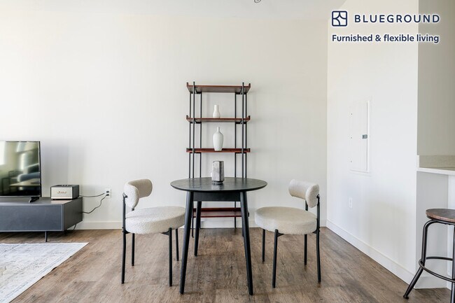 Foto del edificio - 240 Sidney St