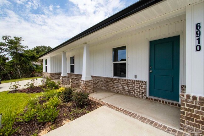 Building Photo - 6910 Sea Turtle Cir