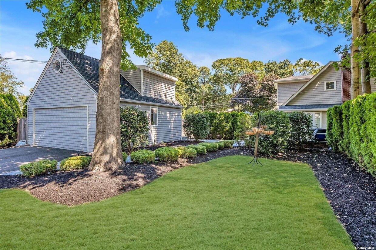 Primary Photo - 29 Aspen Rd