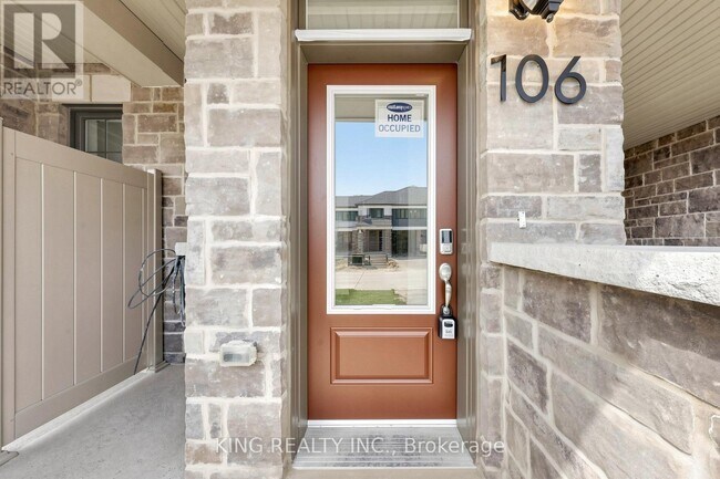 Photo du bâtiment - 106 Yorkshire Dr