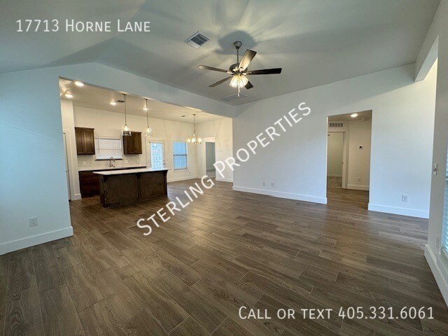 Foto del edificio - 17713 Horne Ln