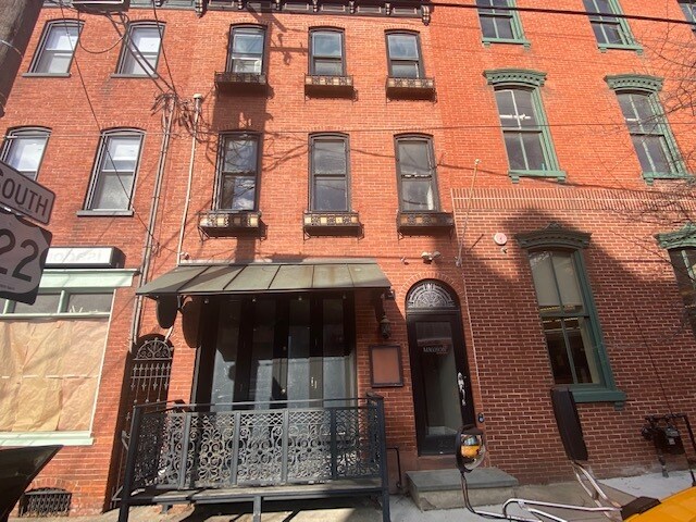 Primary Photo - 230 N Prince St