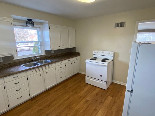 Foto del edificio - 2-Bedroom 1 Bath Ranch Style Home Near GD Jones Elementary