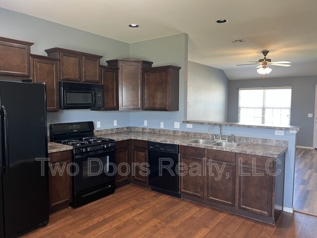 Photo - 11808 NW 135th St. House