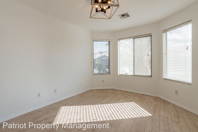 Building Photo - 2 br, 2 bath House - 16728 N 22nd St