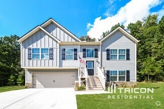 Building Photo - 456 Clematis Court