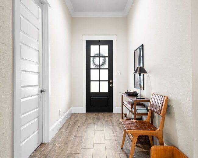 Building Photo - 2335 Pale Star Dr