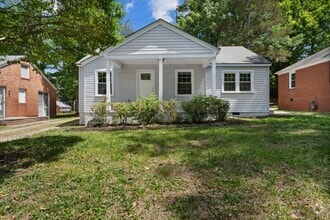 Building Photo - 2206 Guess Rd