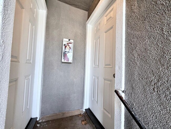 Building Photo - 1819 W St