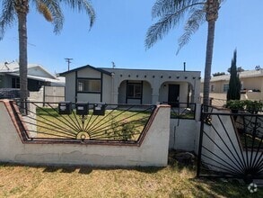 Building Photo - 6106 Palm Ave