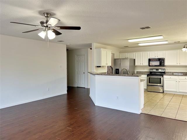 Building Photo - 5232 Boxwood Ln