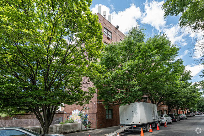 Building Photo - Genesis Neighborhood Plaza