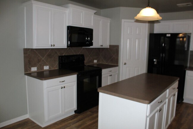 Foto del edificio - 4 BEDROOM, BELTON ISD, COMMUNITY POOL