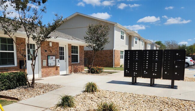 Foto del edificio - 724 E Ave N