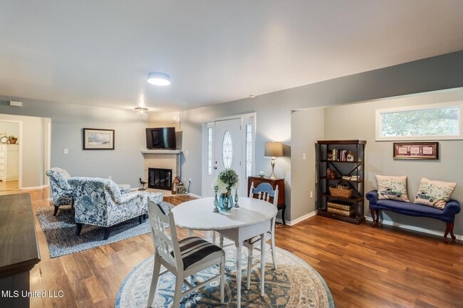 Photo - 419 E Second Street Unit House