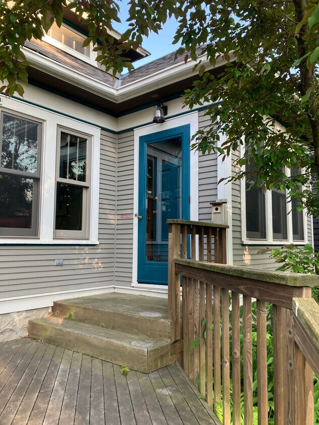 Foto principal - 3300 S New York Ave