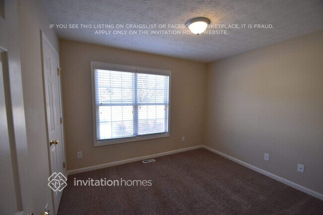 Foto del edificio - 1112 Summer Chase Dr