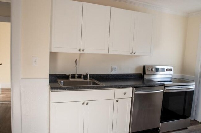 Foto del edificio - 2 bedroom in West Bridgewater MA 02379