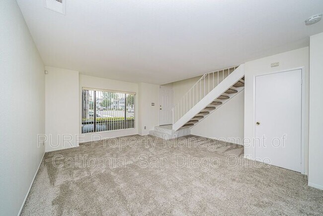 Building Photo - 6867 Carnation Dr