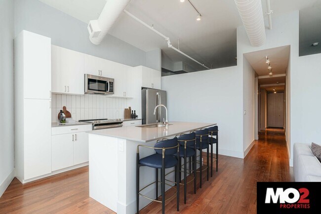 Foto del edificio - 1427 N Milwaukee Ave