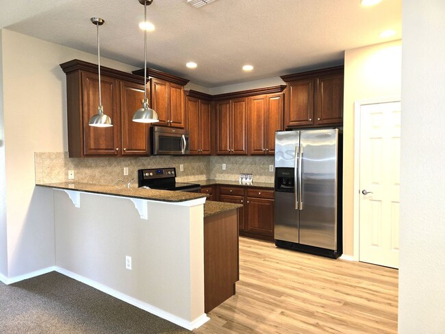 Building Photo - 5646 Sunset Falls Dr