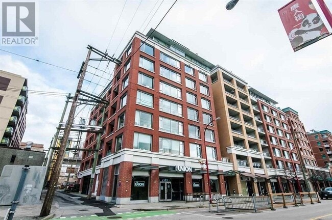Building Photo - 717-221-221 Union St