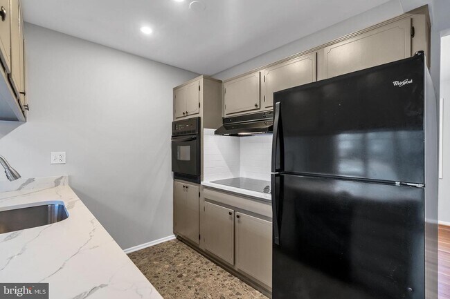 Foto del edificio - 6507 Meriwether Ln