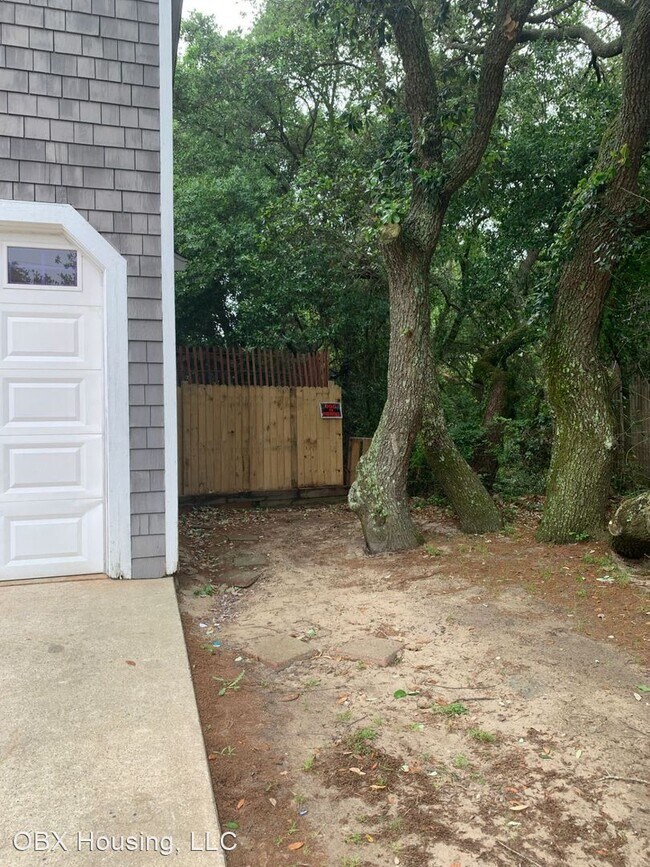 Foto del edificio - 3 br, 2.5 bath House - 1001 8th Ave