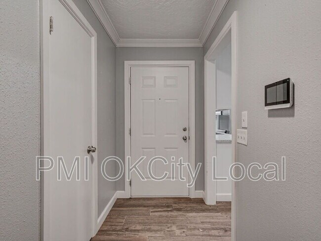 Foto del edificio - 4717 NW 57th St