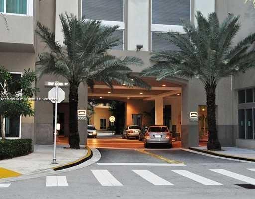Foto del edificio - 9066 SW 73rd Ct