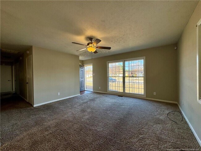 Foto del edificio - 622 Glensford Dr