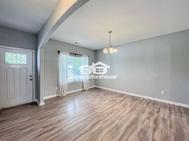 Building Photo - 1045 Quail St