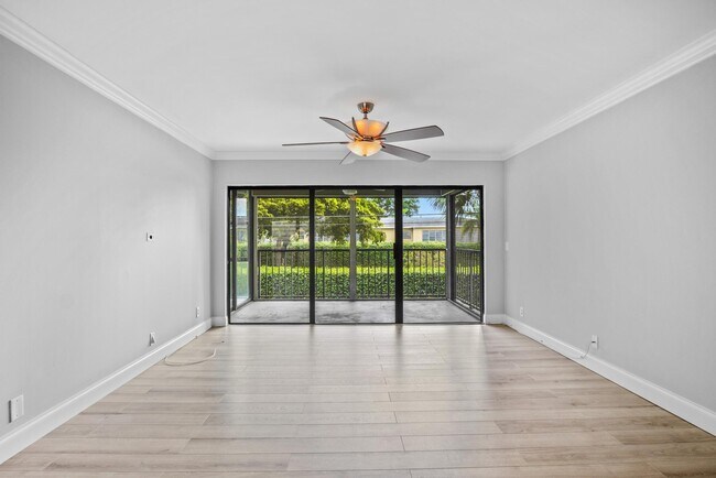 Foto del edificio - 1120 Homewood Blvd