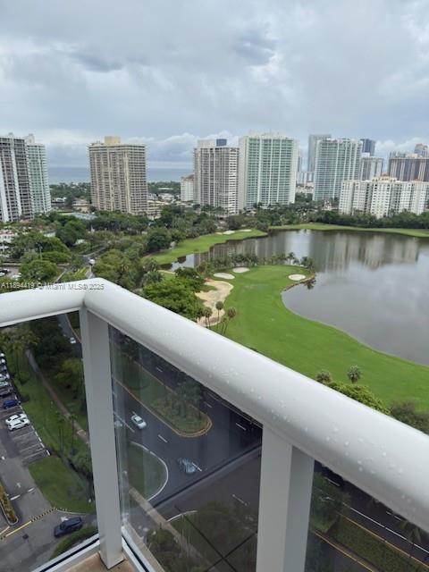 Foto del edificio - 3625 N Country Club Dr