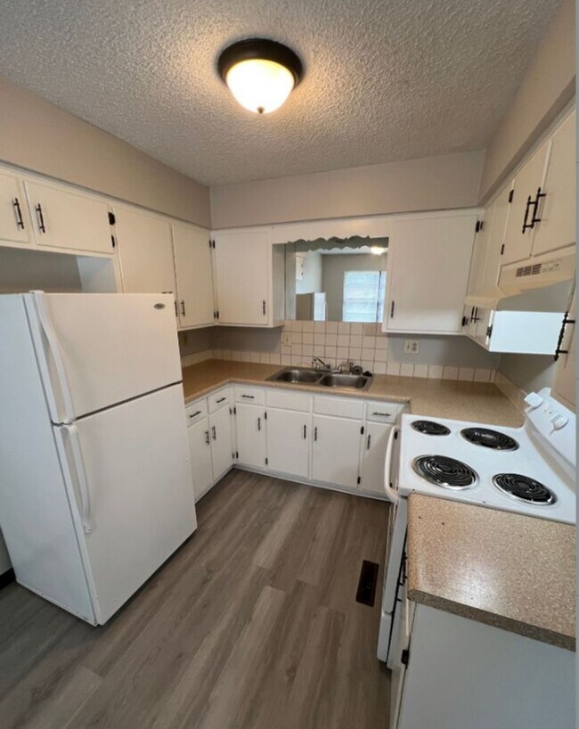 Foto del edificio - 2 Bedroom Duplex with Bonus Space – Perfec...