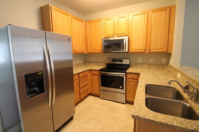 Foto del edificio - Exclusively Offered by Muse Realty, LLC