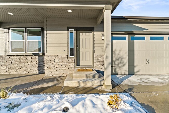 Building Photo - 12371 Gipper Loop