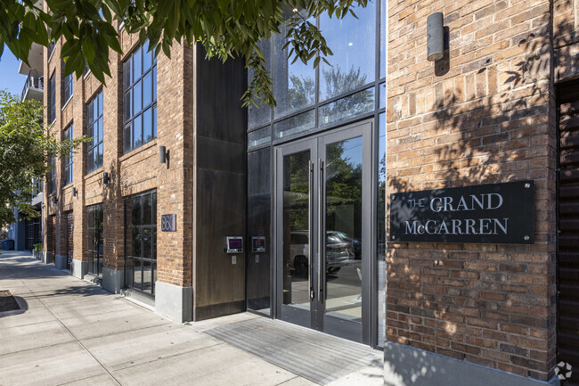 Building Photo - The Grand McCarren