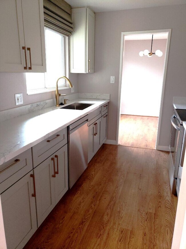 Foto del edificio - 814 N Delaware St