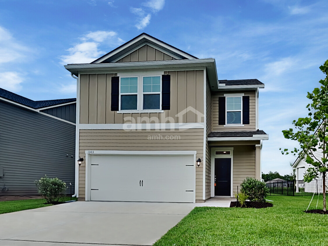 1003 Tan Tara Trail - House Rental in Jacksonville, FL | Apartments.com