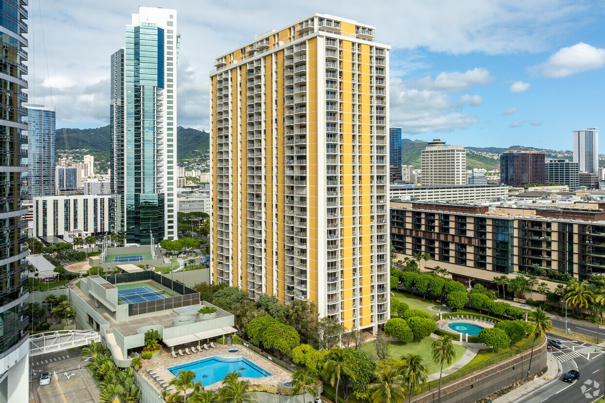 Primary Photo - 1350 Ala Moana Blvd