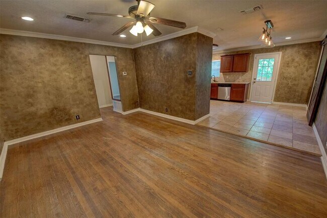 Foto del edificio - 1212 Marshalldale Dr