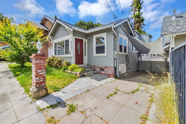 Building Photo - 4431 Penniman Ave