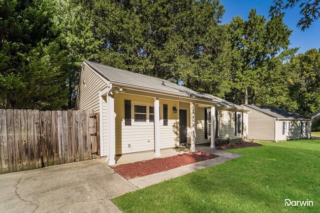 Building Photo - 6838 N Ridge Court, Charlotte, NC 28215