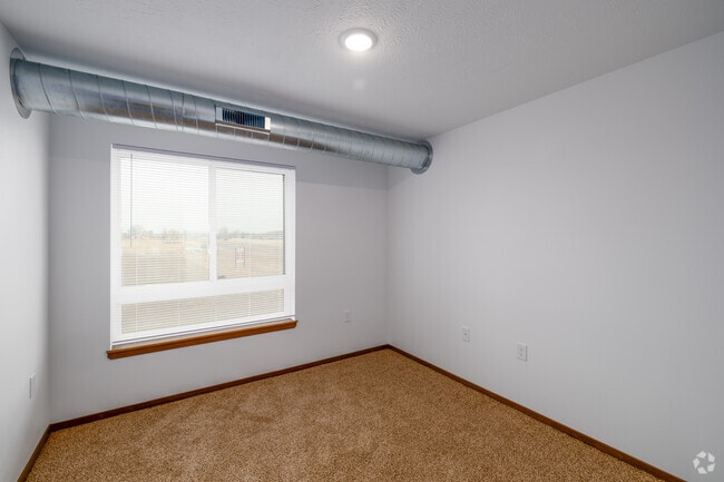 3 habitaciones, 2 baños - 1243 pies cuadrados - Dormitorio - Whisper Creek Village