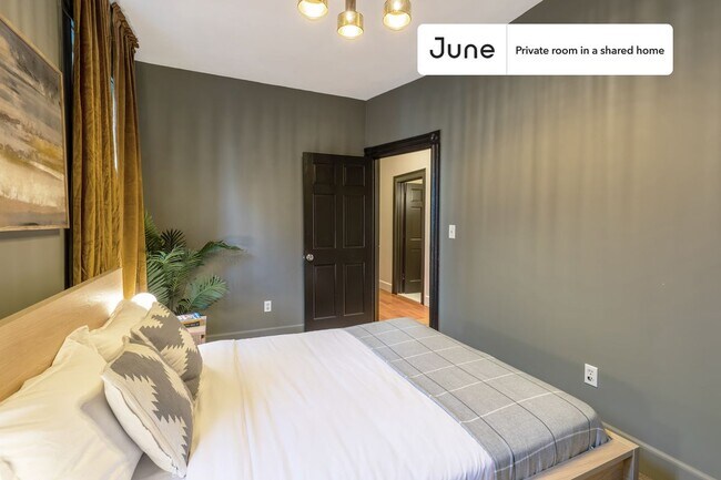 Foto del edificio - Room in Shared 4 bed/1 bath home in Mission Hill