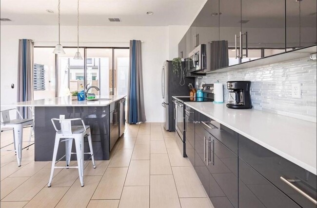 Building Photo - 320 Villa Domani Ct