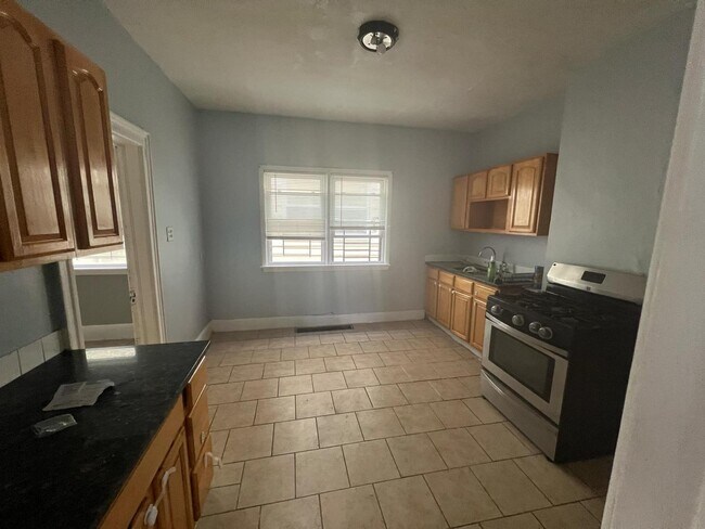 Foto del edificio - 43 Humphrey Ave