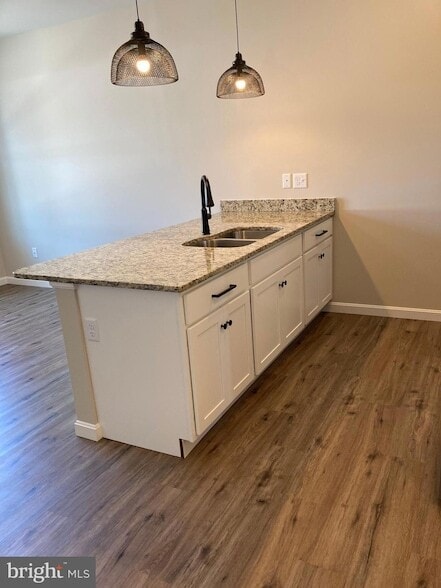 Building Photo - 376 E Main St