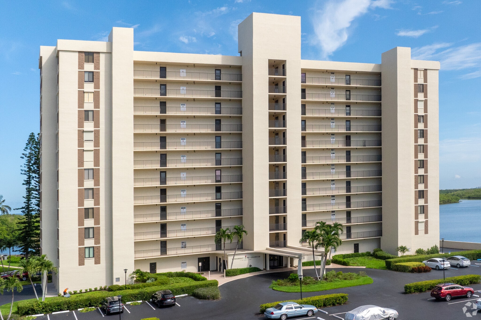 Vanderbilt Surf Colony